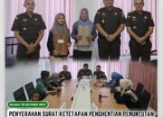 Kajari Aceh Singkil Menyerahkan Surat Ketetapan Penghentian Penuntutan (SKP2) Berdasarkan Keadilan Restoratif